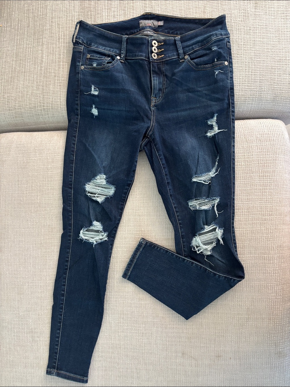 Torrid Dark Wash Distressed Jegging
